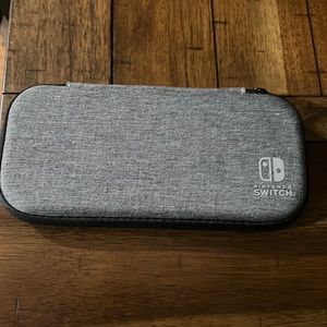 Switch light travel case